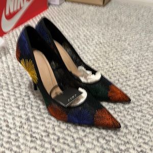 Zara high heels Talon Ferme size 7 1/2